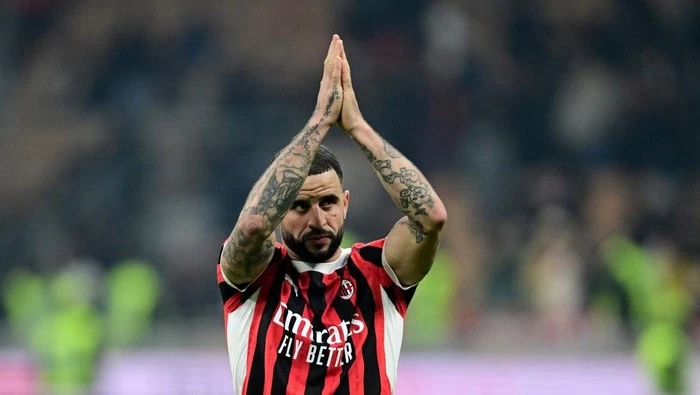Walker Masih Berpeluang Balik ke Man City