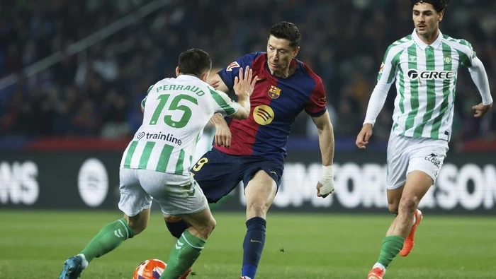 Barcelona Kurang Maksimalkan Kekalahan Madrid, Flick Tetap Bersyukur