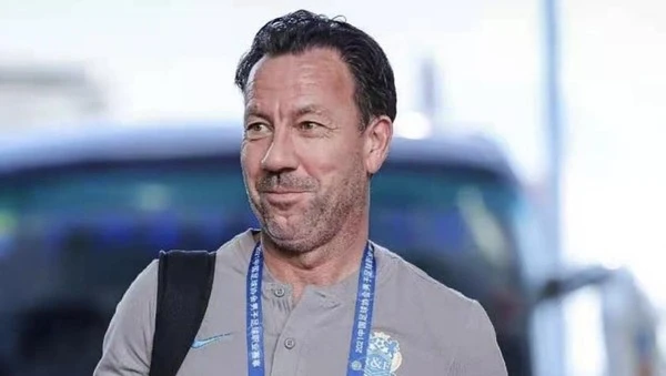 Tren Pelatih Belanda di Liga 1 2025/2026