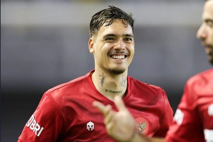 Shayne Pattynama Resmi Gabung Buriram United