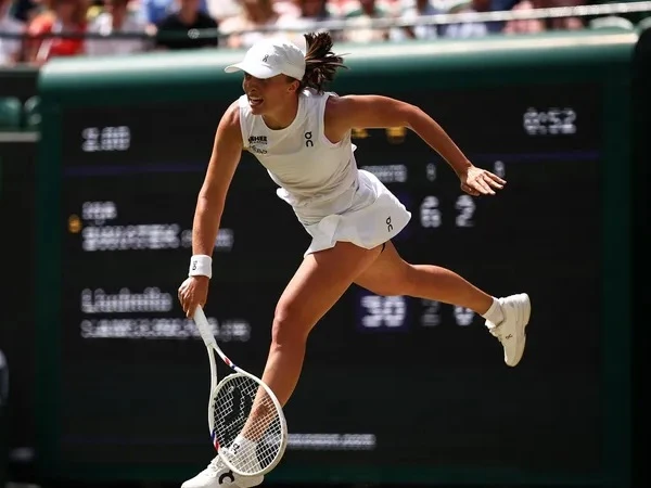 Hasil Wimbledon: Iga Swiatek Tembus Semifinal Untuk Kali Pertama
