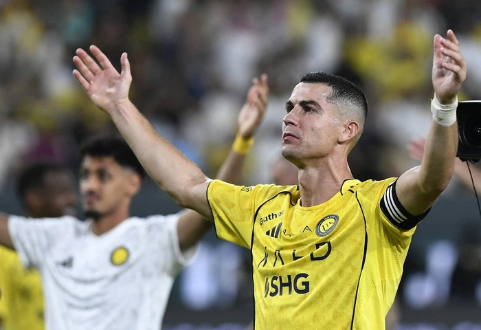 Rumah Baru Ronaldo di Arab Saudi: Aksesnya Naik Pesawat Amfibi