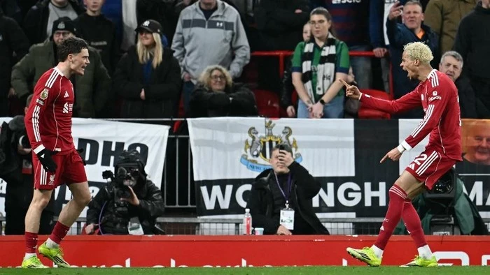 Nikmat Menyaksikan Kolaborasi Mematikan Ekitike–Wirtz